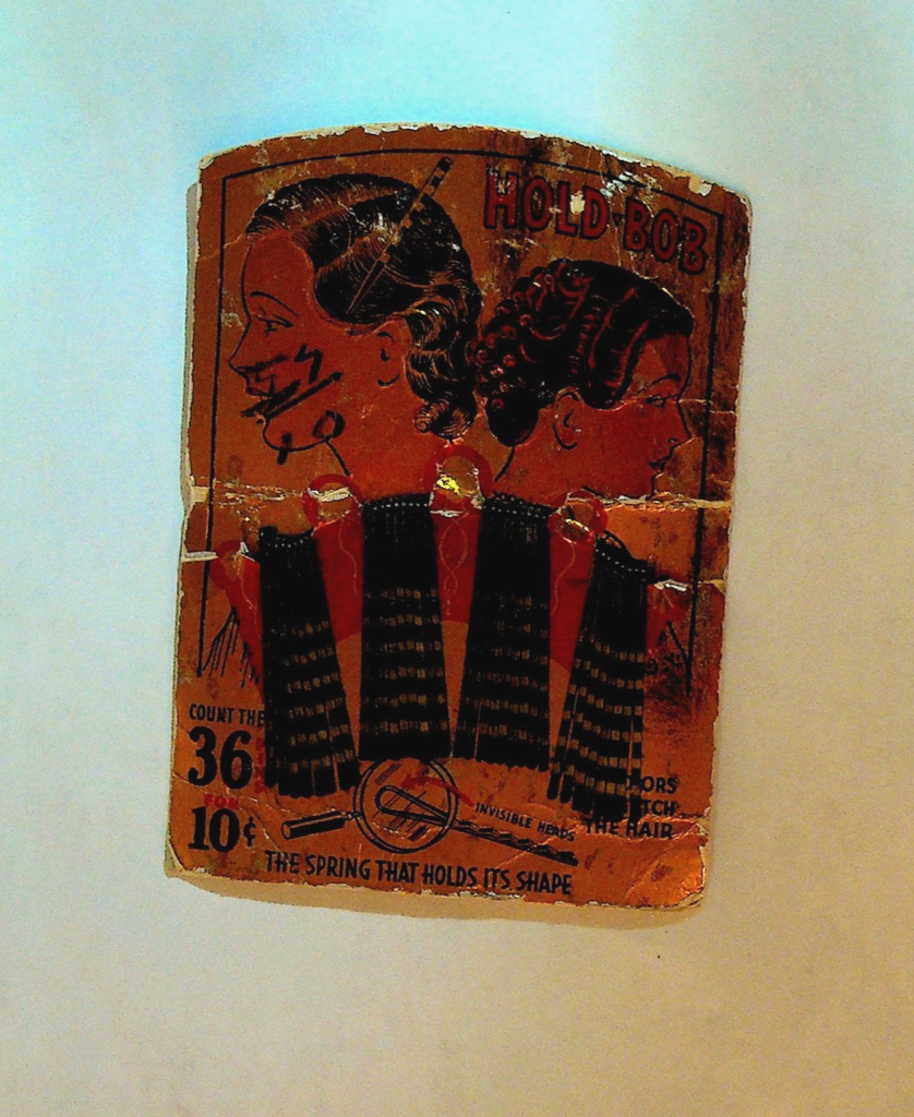Hold Bob Bobby Pins on Card 1950s Hump Hairpin Mfg Chicago0