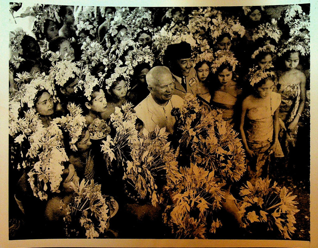 Nikita Khrushchev Wire Photo 1960 With Indonesia President Sukarno on Bali0