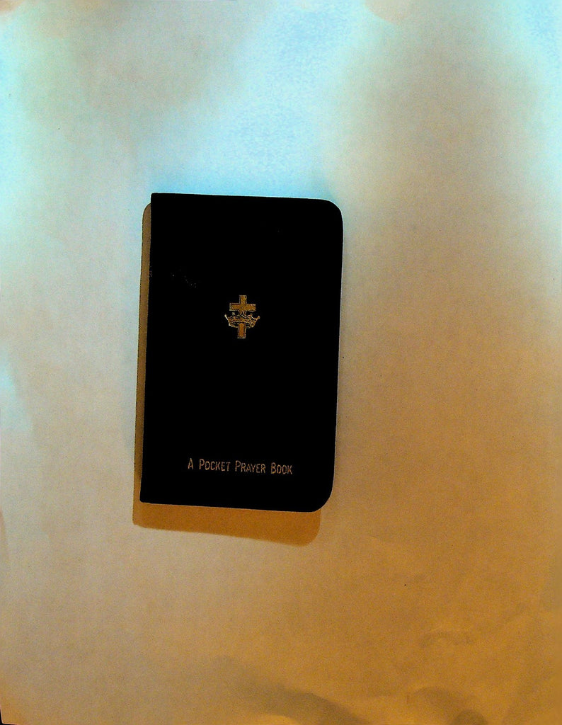 A Pocket Prayer Book and Devotional Guide 1943 The Upper Room0