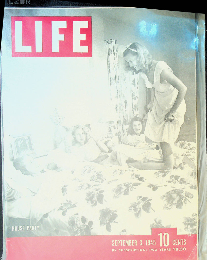 Life Magazine September 3 1945 House Party
