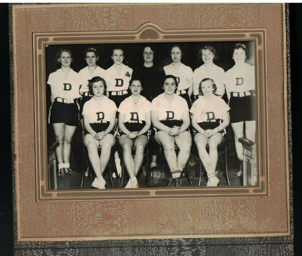 Girl's High School Basketball Team 1935 Team Photo Upstate New York