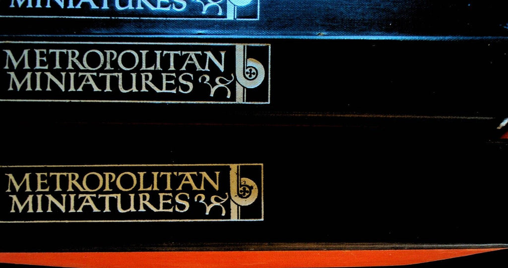 Metropolitan Museum of Art Miniatures Lot of 22 Booklets