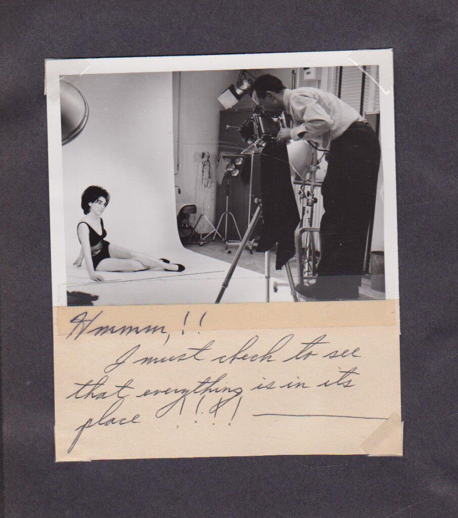 General Electric 1967 GE Schenectady News Photo Album Elizabeth Taylor