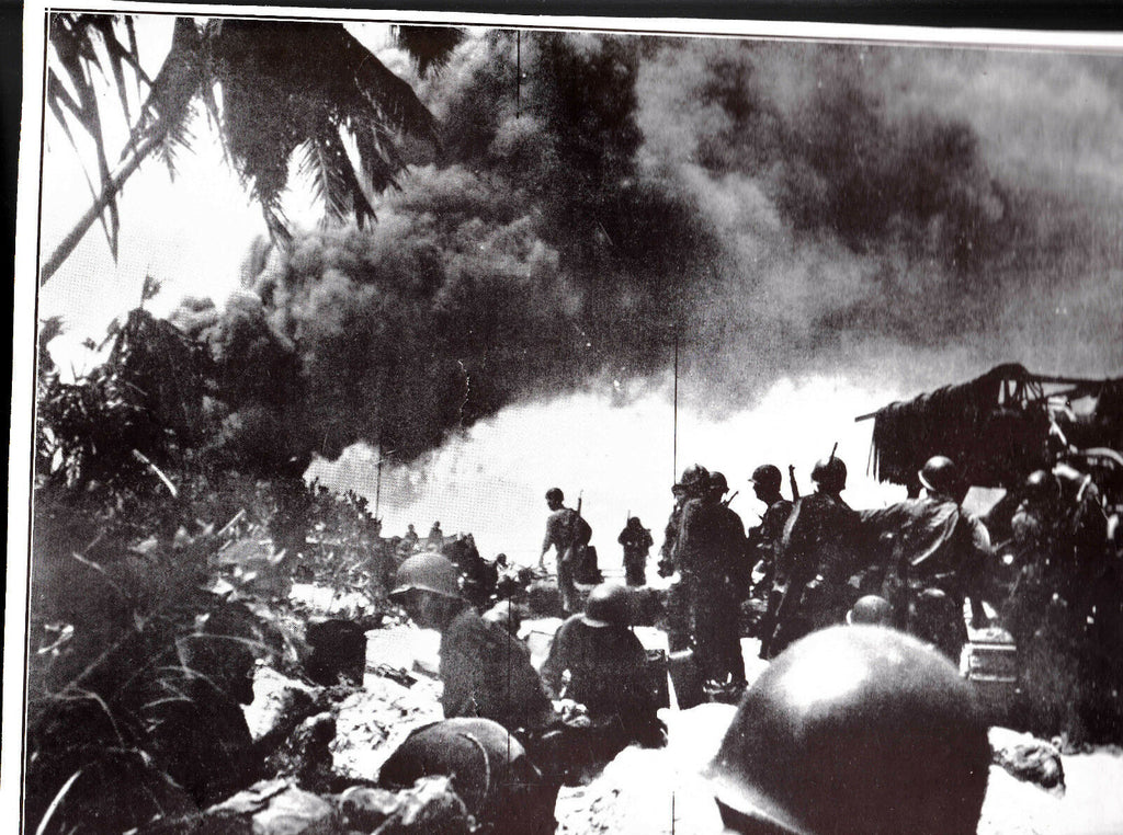 165th Fighting 69th Land at Butaritari Beach  WWII Dispatch Photo News Service